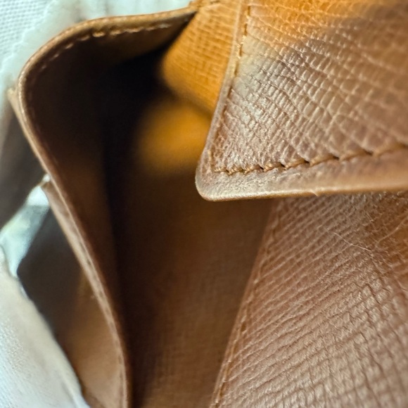 - Louis Vuitton, men's monogram, bifold, wallet, vintage - Picture 13 of 17